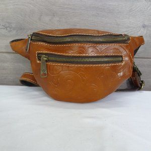 Patricia Nash Leather Fanny Pack Cologne Bag Waist Bag Purse Travel Bag